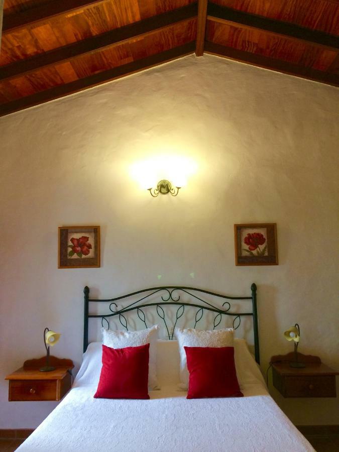 Bella Doramas Casas Rurales Panchita & Millo Moya  Bagian luar foto